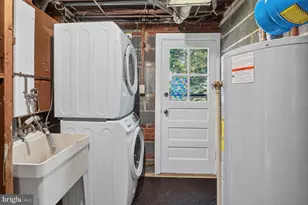 6413 Tone Dr, Bethesda, MD 20817 - Photo 19