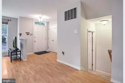 18806 Harmony Woods Lane, Germantown, MD 20874 - Photo 7
