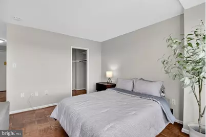 10401 Grosvenor Place #808, Rockville, MD 20852 - Photo 5