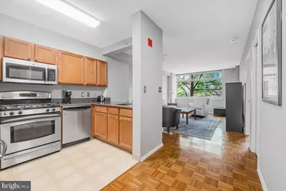 7111 Woodmont Avenue #308, Bethesda, MD 20815 - Photo 9