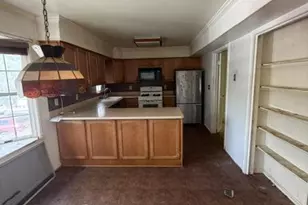 10869 Lockwood Dr, Silver Spring, MD 20901 - Photo 5