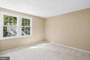 16 Turtle Dove Ct, Gaithersburg, MD 20879 - Photo 19