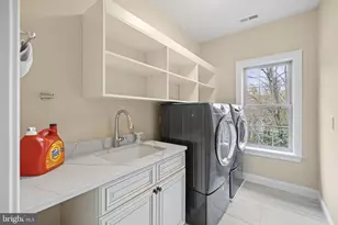 7708 Beech Tree Rd, Bethesda, MD 20817 - Photo 37