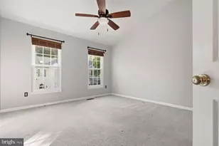 18639 Clovercrest Cir, Olney, MD 20832 - Photo 19