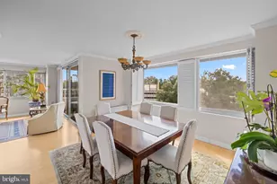 4515 Willard Ave, Chevy Chase, MD 20815 - Photo 17