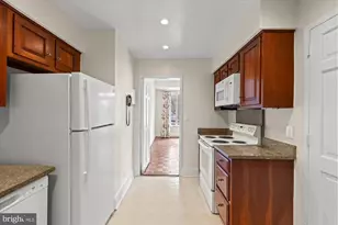 8101 Connecticut Ave, Chevy Chase, MD 20815 - Photo 11