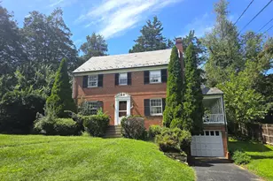 9422 Locust Hill Rd, Bethesda, MD 20814 - Photo 3