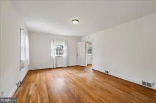 9422 Locust Hill Rd, Bethesda, MD 20814 - Photo 23