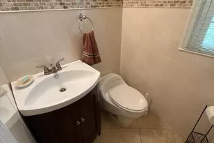 1420 Gerard St, Rockville, MD 20850 - Photo 37