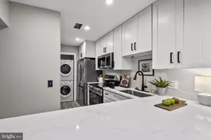 5822 Inman Park Cir, Rockville, MD 20852 - Photo 11