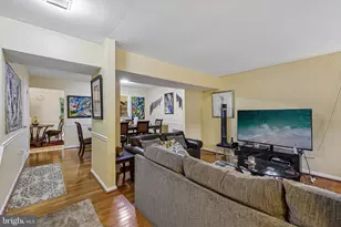 19267 Wheatfield Terrace, Gaithersburg, MD 20879 - Photo 5
