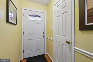 19267 Wheatfield Terrace, Gaithersburg, MD 20879 - Photo 3