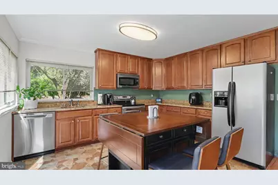 9136 Tulip Grove Road, Gaithersburg, MD 20879 - Photo 11