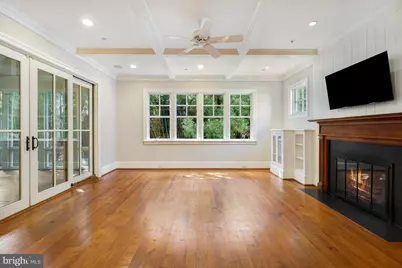 4004 Underwood Street, Chevy Chase, MD 20815 - Photo 9