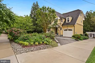 4004 Underwood St, Chevy Chase, MD 20815 - Photo 3
