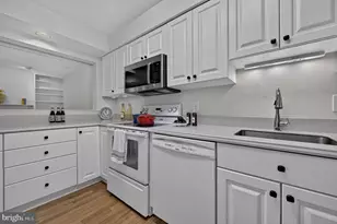 10717 Kings Riding Way, Rockville, MD 20852 - Photo 19
