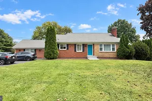 25223 Oak Dr, Damascus, MD 20872 - Photo 1