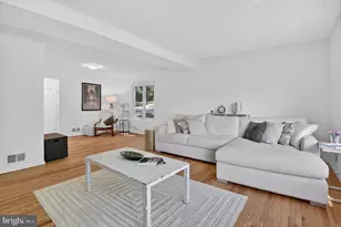 6310 E Halbert Rd, Bethesda, MD 20817 - Photo 7