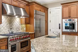 6704 Honesty Dr, Bethesda, MD 20817 - Photo 13