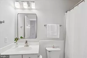 10407 Dalebrooke Ln, Potomac, MD 20854 - Photo 27