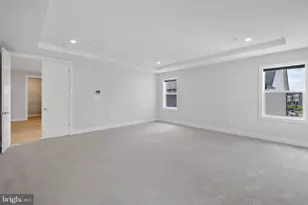 6829 Penngrove Ln, Bethesda, MD 20817 - Photo 35