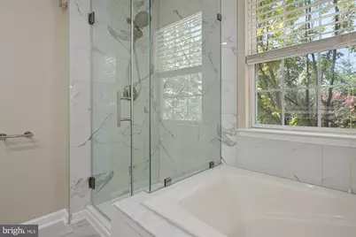 20318 Swallow Point Road, Montgomery Village, MD 20886 - Photo 25