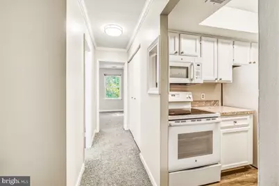 18328 Streamside Drive #301, Gaithersburg, MD 20879 - Photo 17