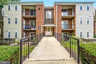 18328 Streamside Dr, Gaithersburg, MD 20879 - Photo 1