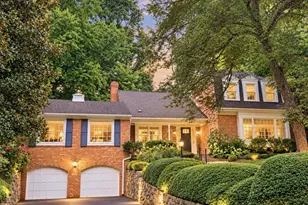 6409 Fallen Oak Ct, Bethesda, MD 20817 - Photo 1