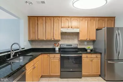9212 Chadburn Place, Montgomery Village, MD 20886 - Photo 5