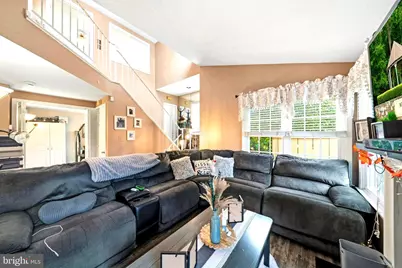 8812 Rustburg Circle, Montgomery Village, MD 20886 - Photo 9