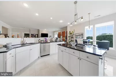 110 Chevy Chase Street #406, Gaithersburg, MD 20878 - Photo 15