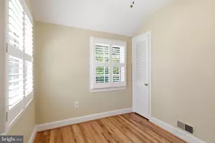 10010 Raynor Rd, Silver Spring, MD 20901 - Photo 17