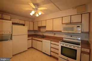 15107 Interlachen Dr, Silver Spring, MD 20906 - Photo 3