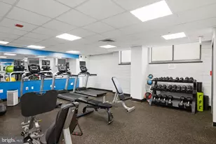 7111 Woodmont Ave, Bethesda, MD 20815 - Photo 37