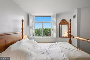 7111 Woodmont Ave, Bethesda, MD 20815 - Photo 29