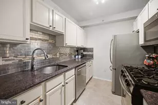 7111 Woodmont Ave, Bethesda, MD 20815 - Photo 7