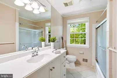 11504 Bedfordshire Avenue, Potomac, MD 20854 - Photo 37