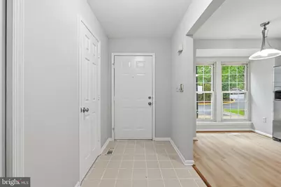 20126 Seabreeze Court, Germantown, MD 20874 - Photo 7