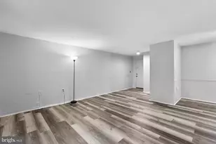 18204 Swiss Cir, Germantown, MD 20874 - Photo 9