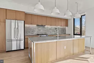 10511 Strathmore Hall St, North Bethesda, MD 20852 - Photo 11