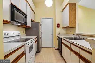3303 Sir Thomas Drive #6-A-41, Silver Spring, MD 20904 - Photo 19