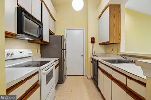 3303 Sir Thomas Dr, Silver Spring, MD 20904 - Photo 19