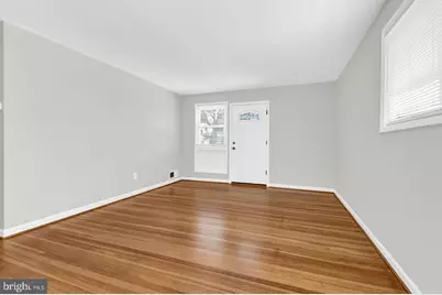 10012 Sinnott Drive, Bethesda, MD 20817 - Photo 7