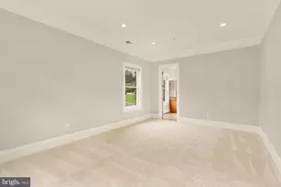 8505 Howell Rd, Bethesda, MD 20817 - Photo 45