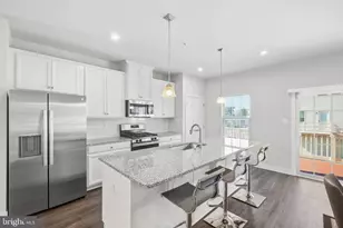 9567 Tall Oaks Rd, Montgomery Village, MD 20886 - Photo 3