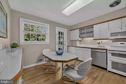 9906 Holmhurst Road, Bethesda, MD 20817 - Photo 13