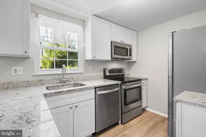 7807 Breezy Down Terrace, Rockville, MD 20855 - Photo 11