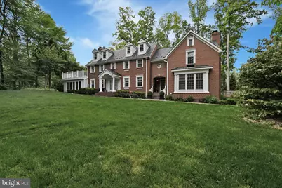 6907 Bradley Boulevard, Bethesda, MD 20817 - Photo 3