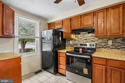 12615 Misty Meadow Place, Germantown, MD 20874 - Photo 7